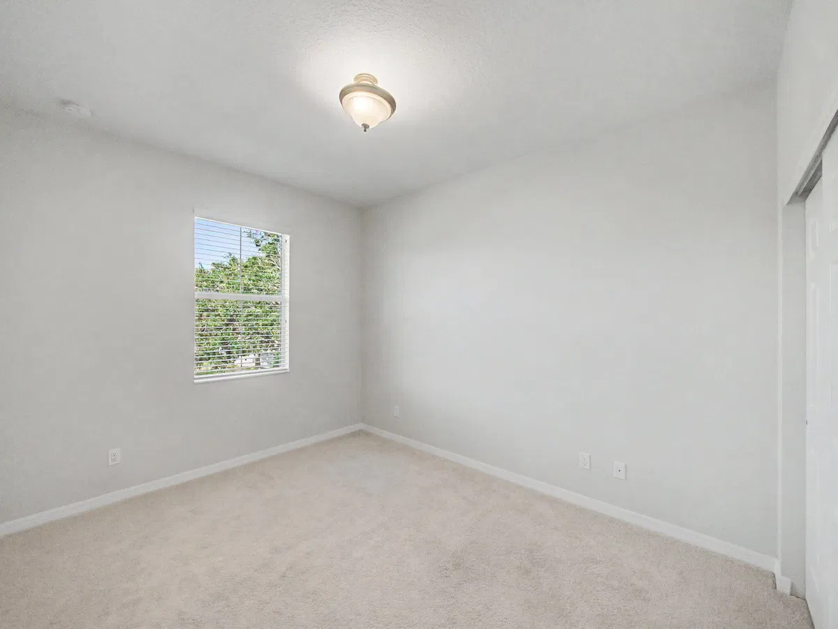 Residence photo 16