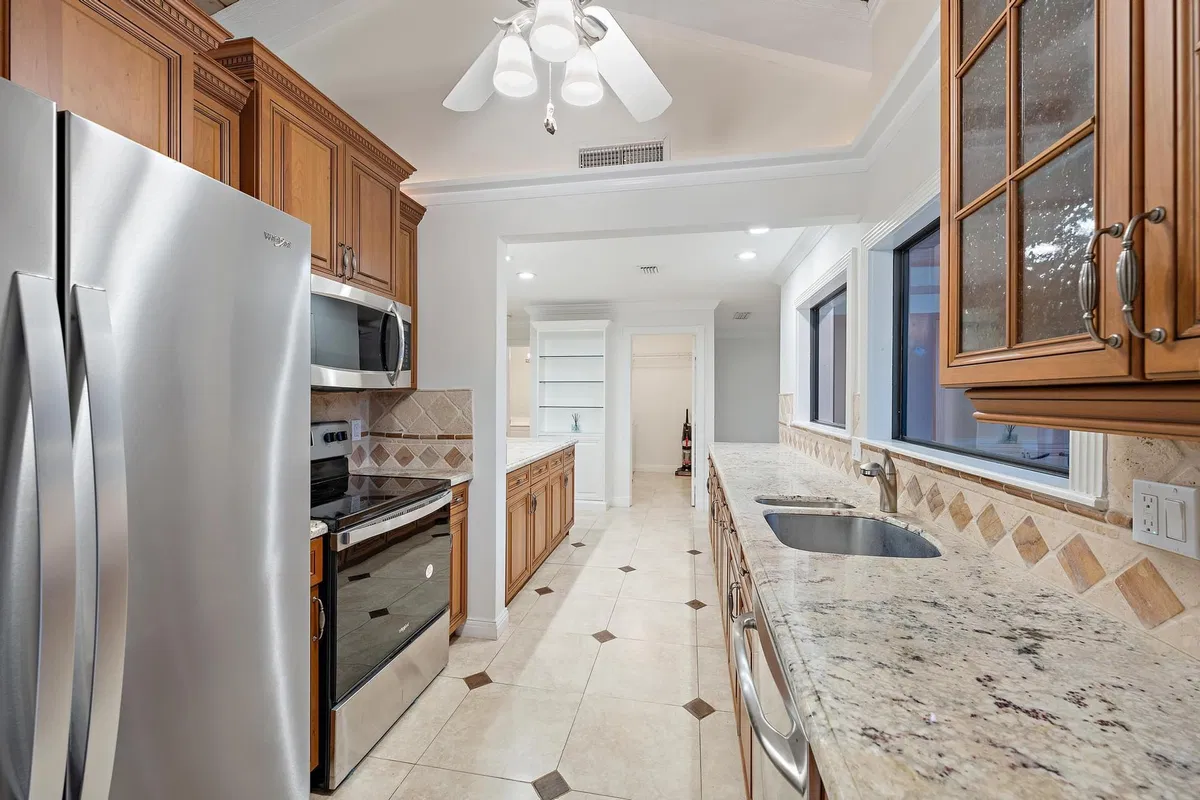 Residence photo 7