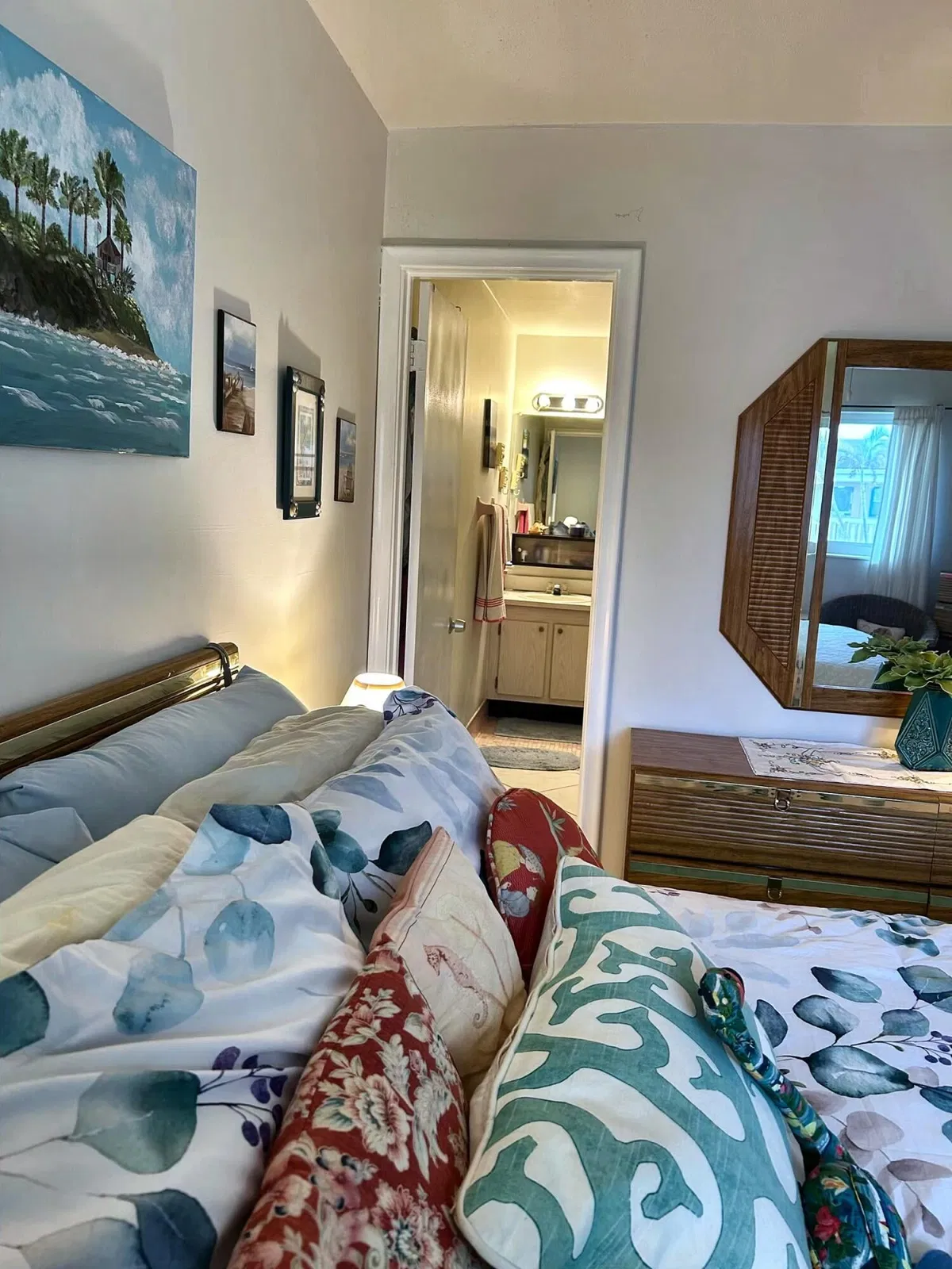 Unit 204 photo 10
