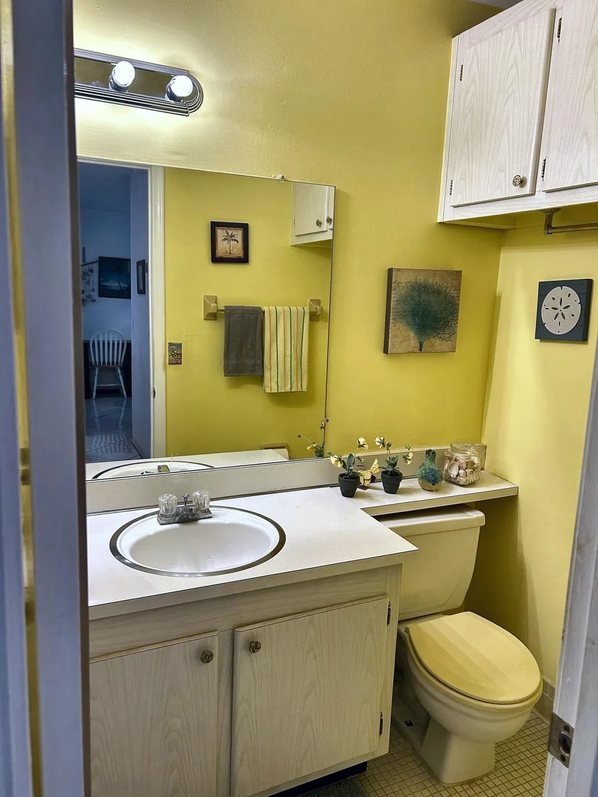 Unit 204 photo 13
