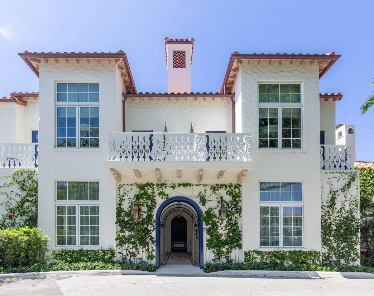 In-Town Palm Beach Unit 202