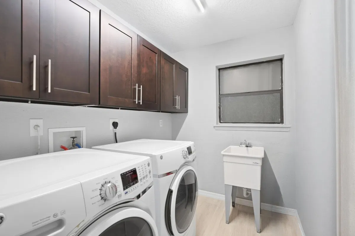  Residence photo 31