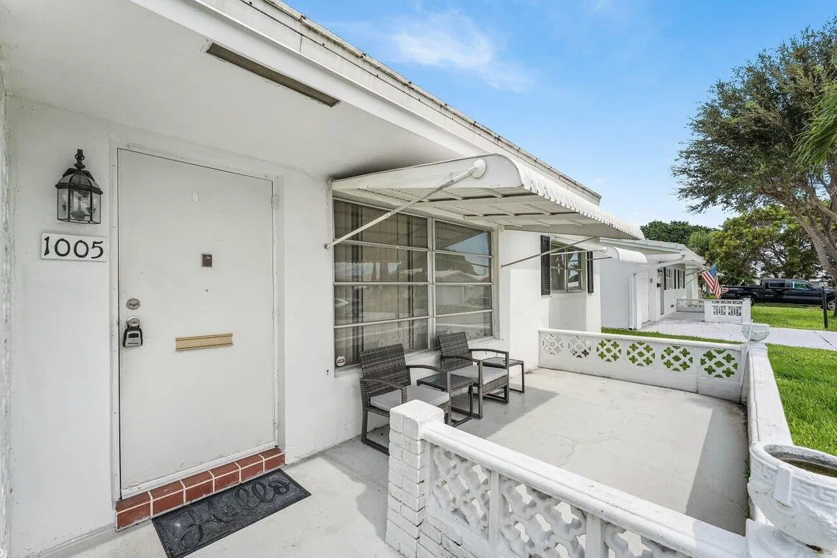 Residence photo 4