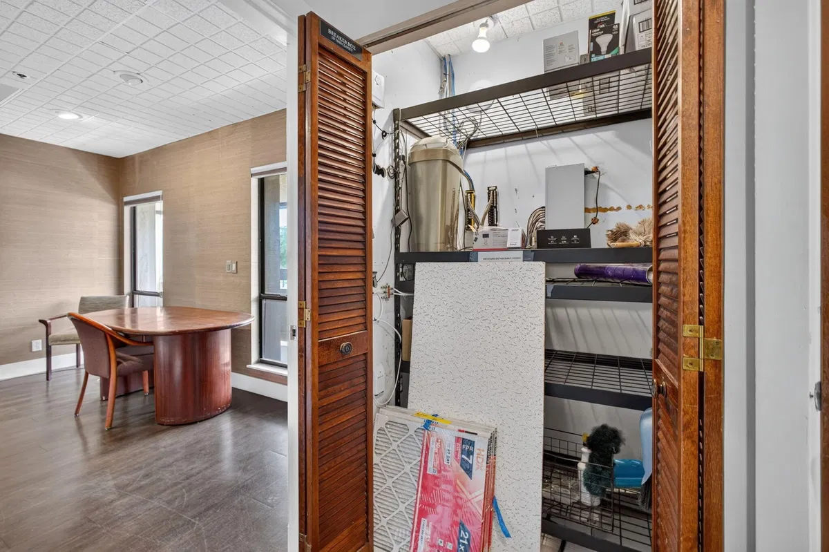 Unit 205 photo 10