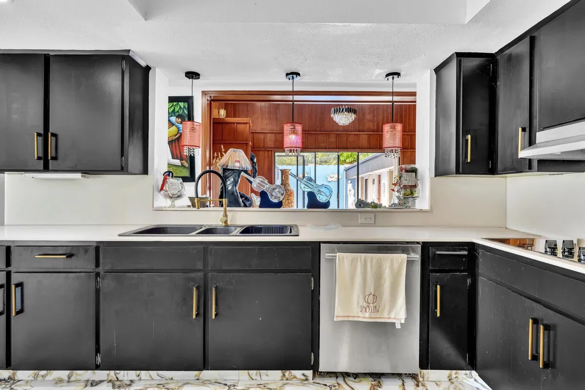Residence photo 19