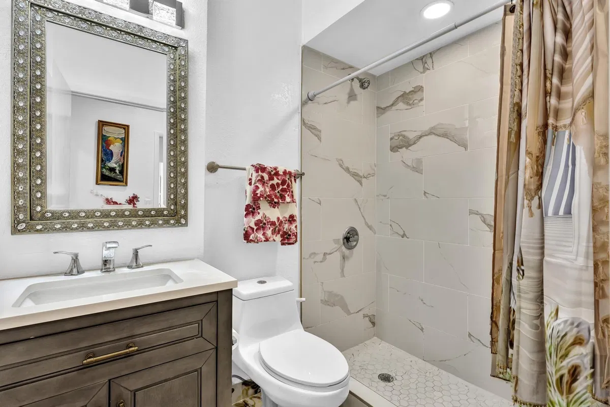 Residence photo 31