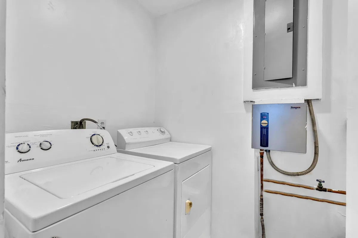 Residence photo 52