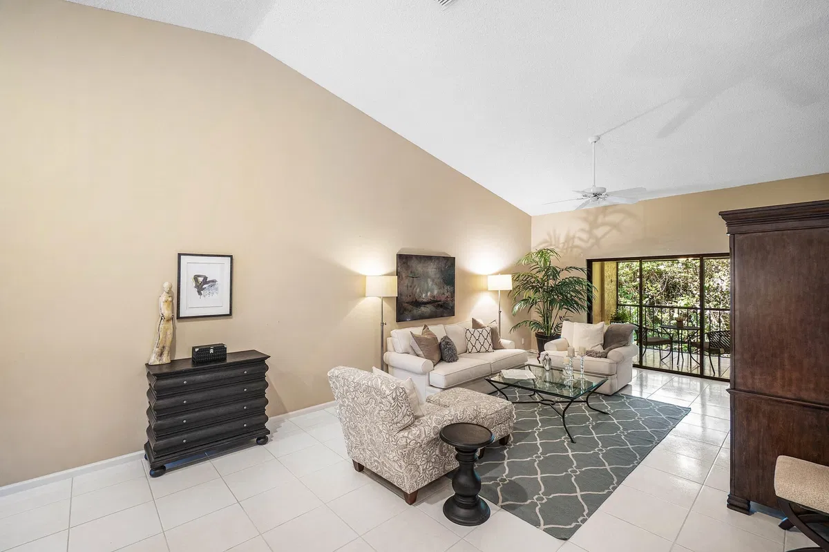  Unit 202 photo 7