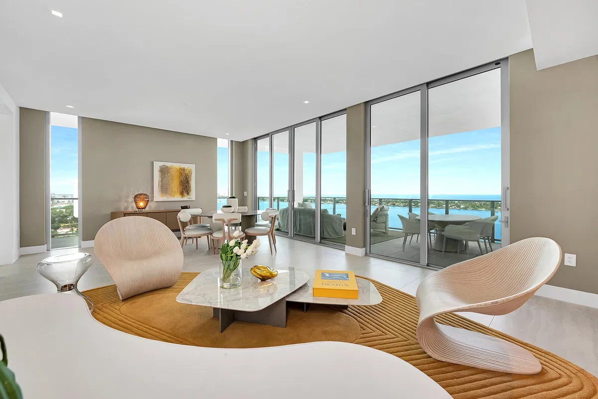 Alba Palm Beach Unit 1804