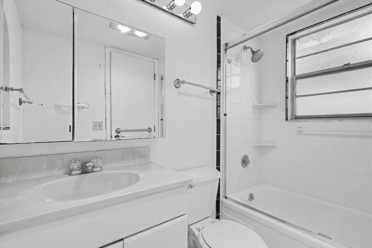 Residence photo 28