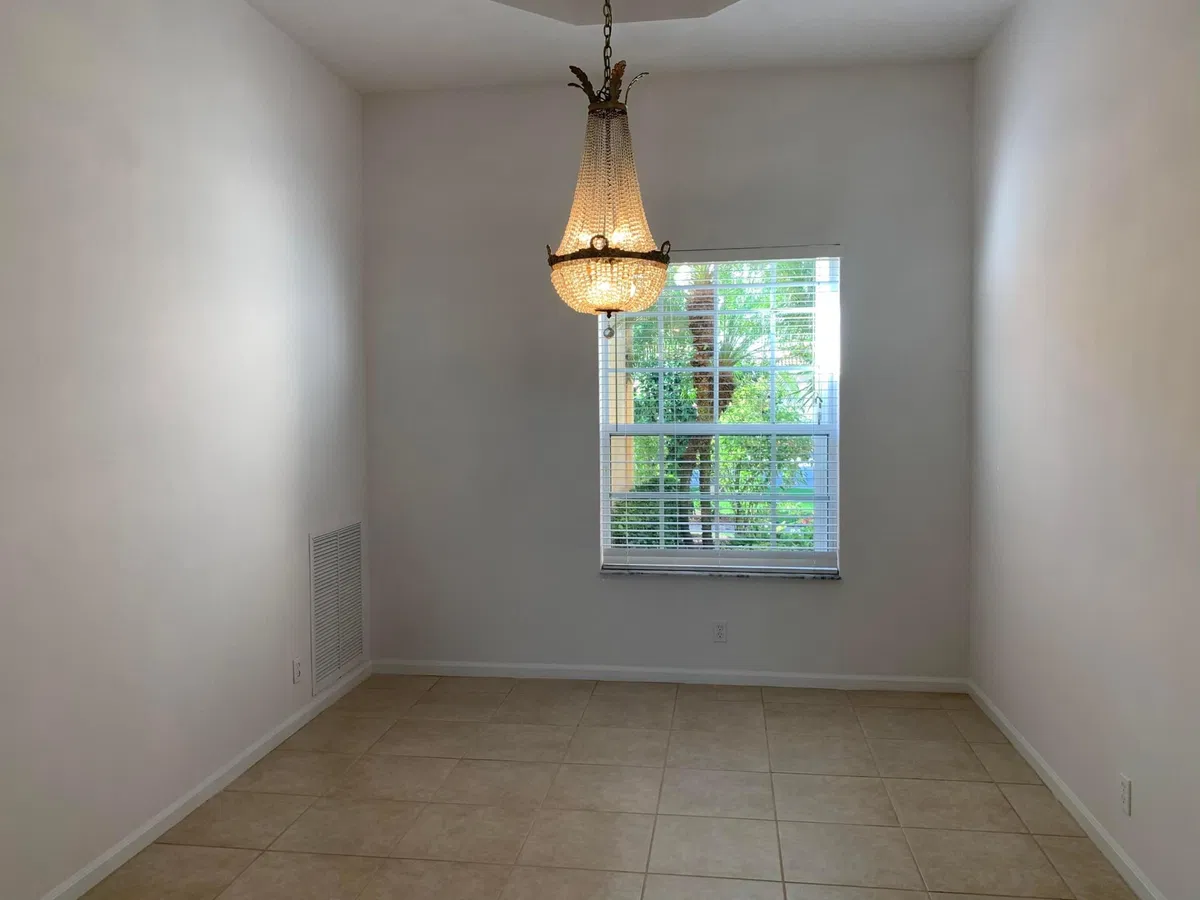  Residence photo 16
