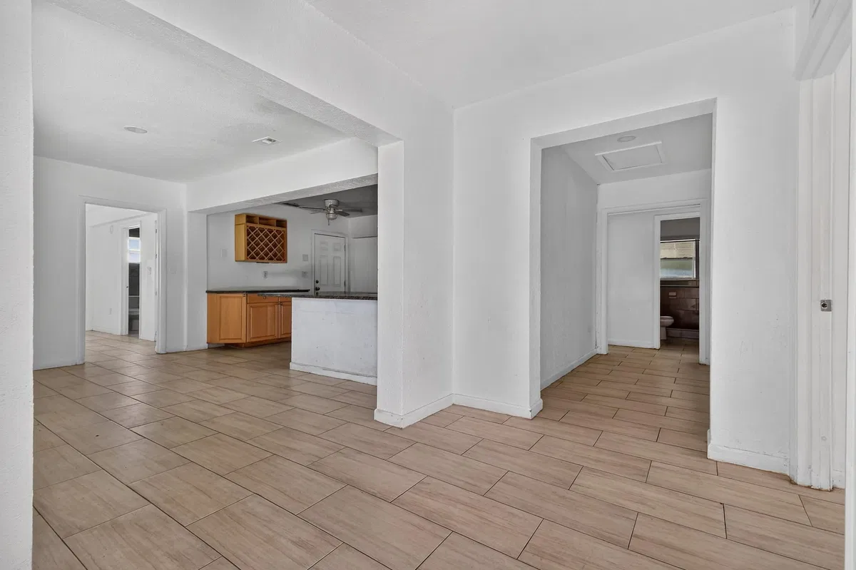 Residence photo 28