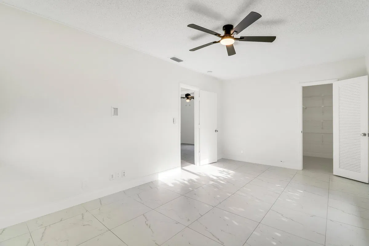 Residence photo 28