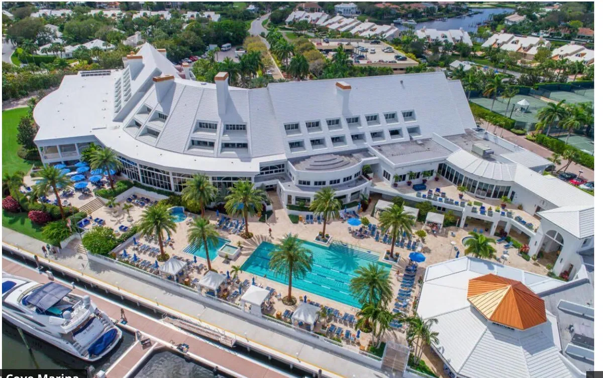 Admirals Cove Residence photo 43