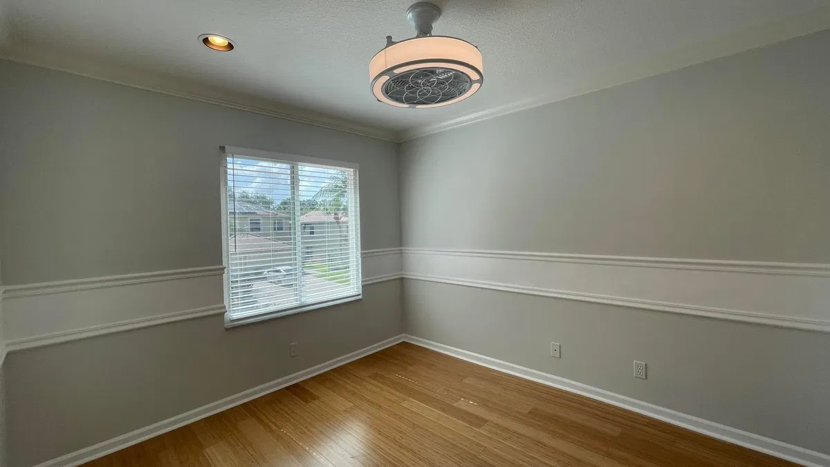 Residence photo 16