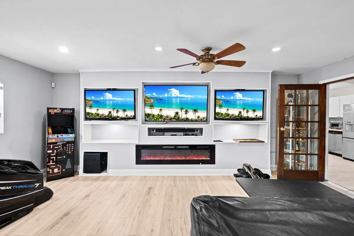 Residence photo 16