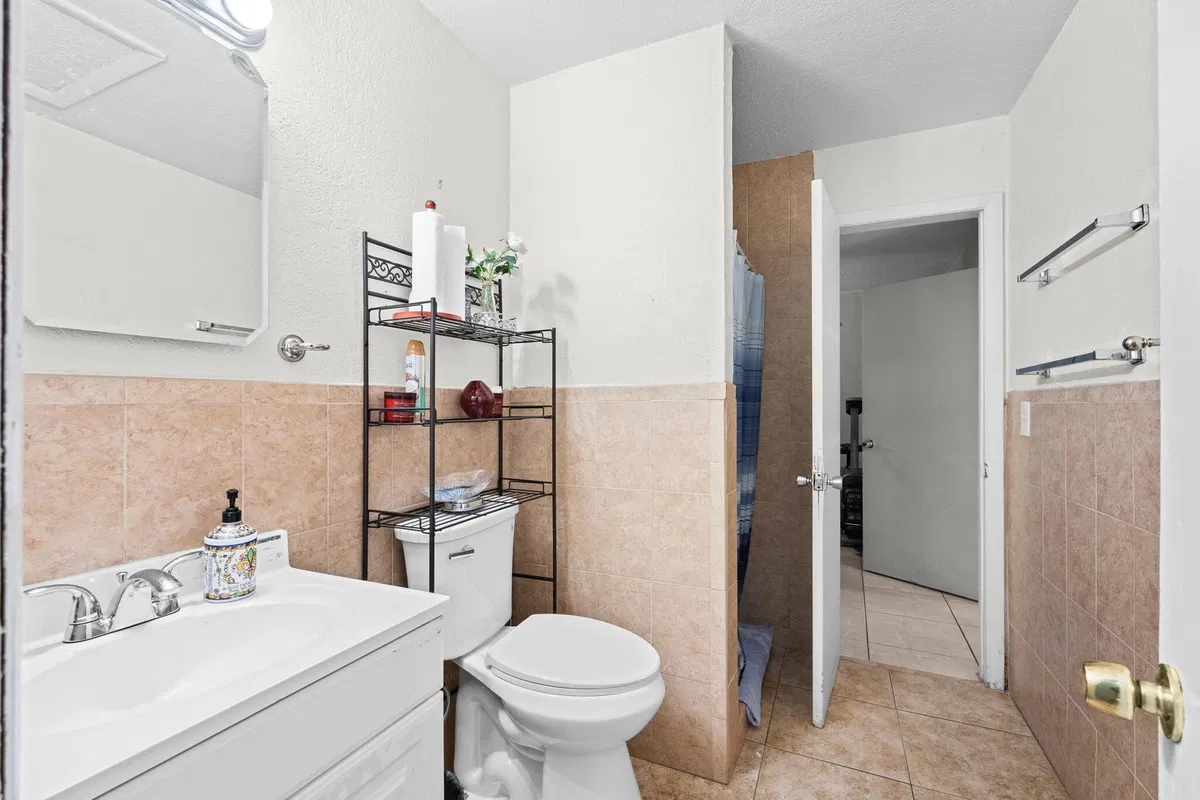 Residence photo 25