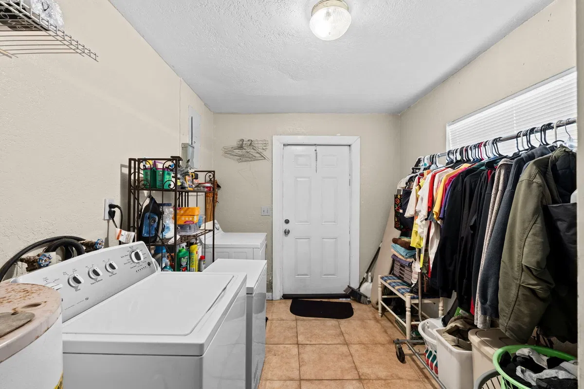 Residence photo 28