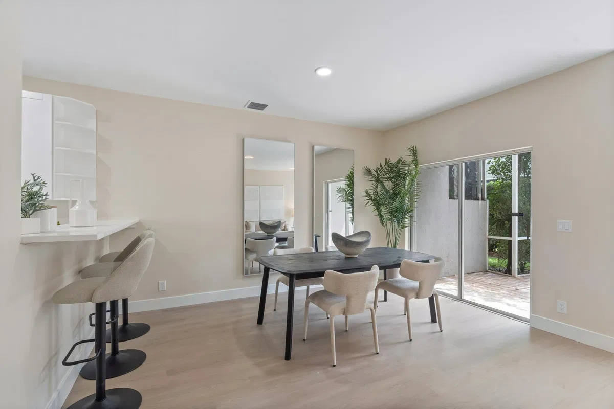 Residence photo 10