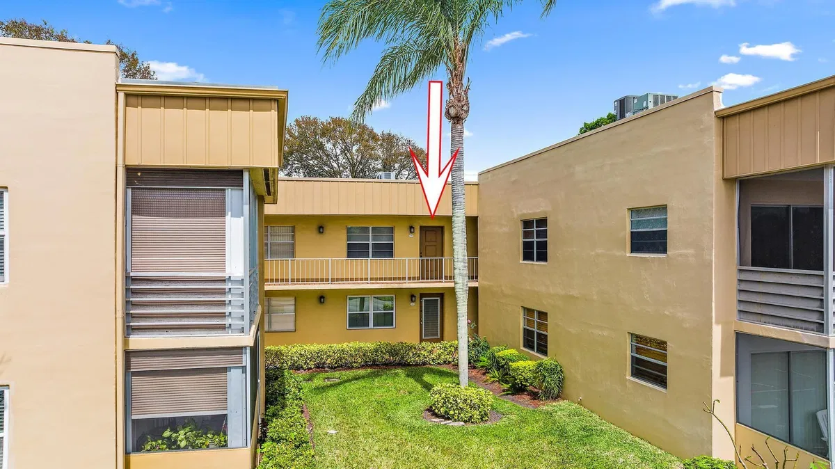 Residence photo 19