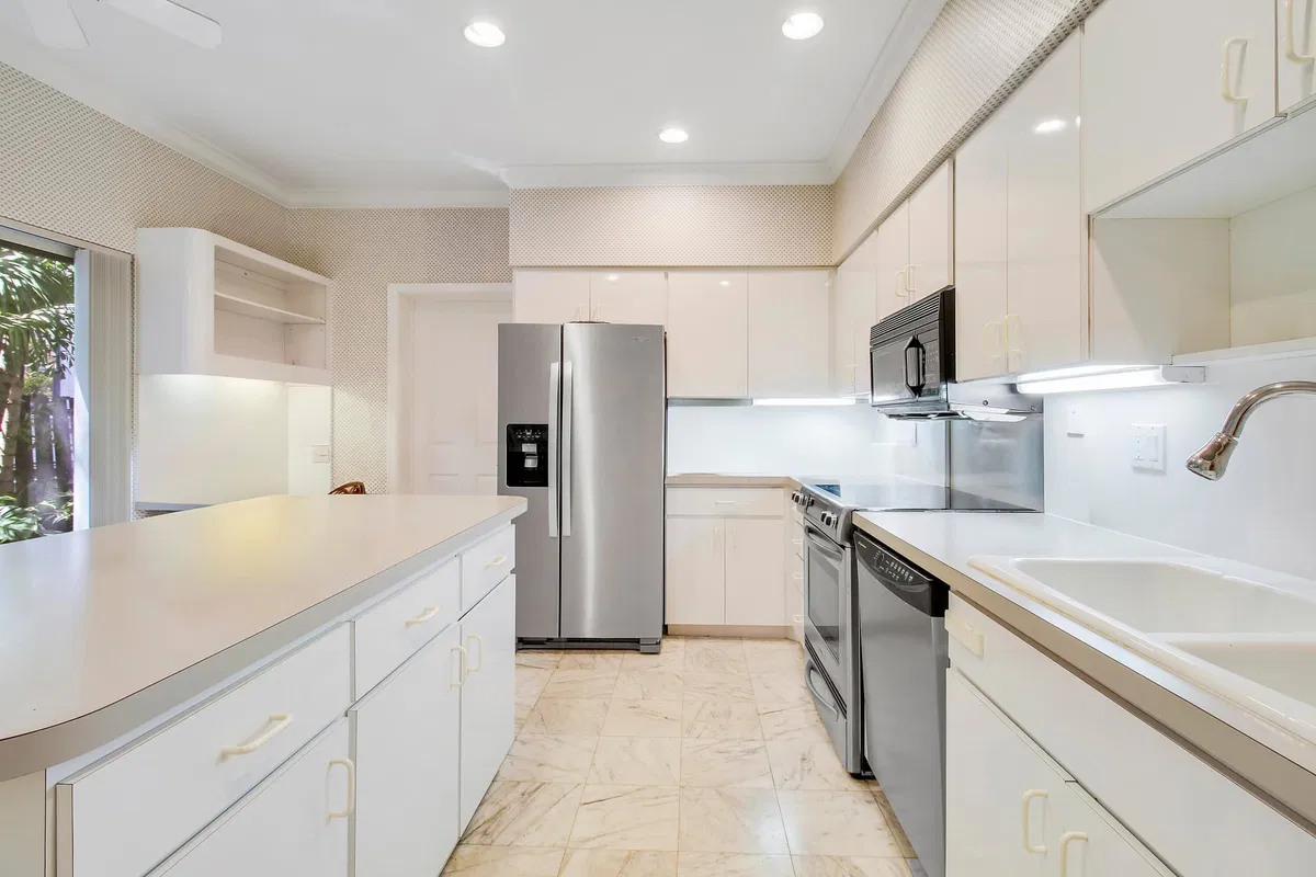 North End Palm Beach Residence photo 7