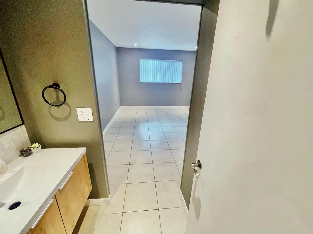  Unit 205 photo 7