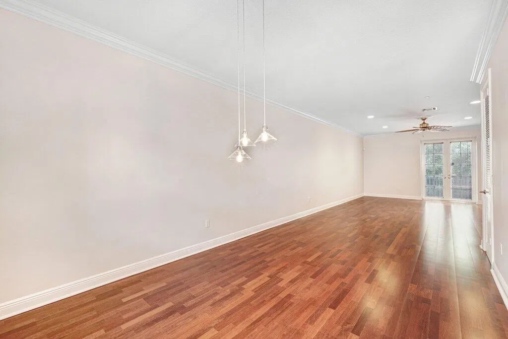Unit 39 photo 19
