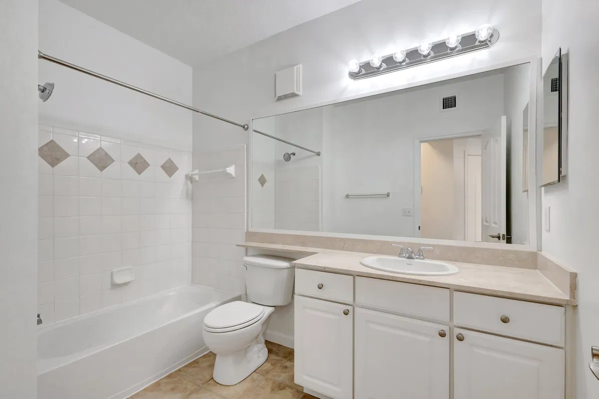  Unit 102 photo 16
