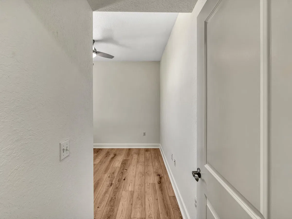 Unit 405 photo 46