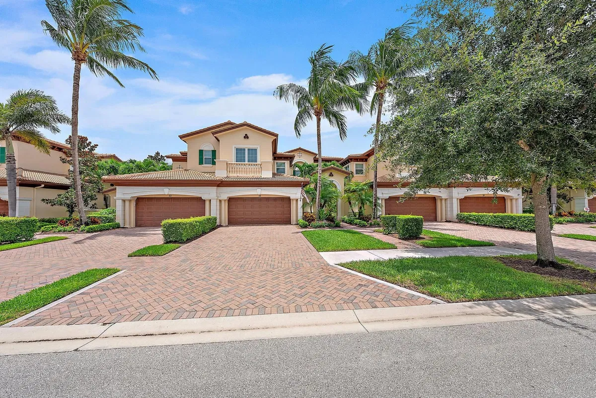 Jupiter Country Club Unit 35 photo 4