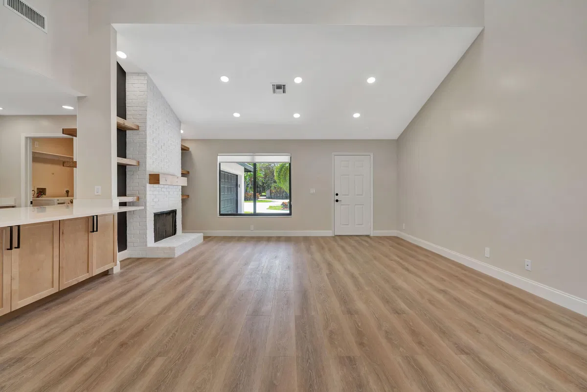 Residence photo 16