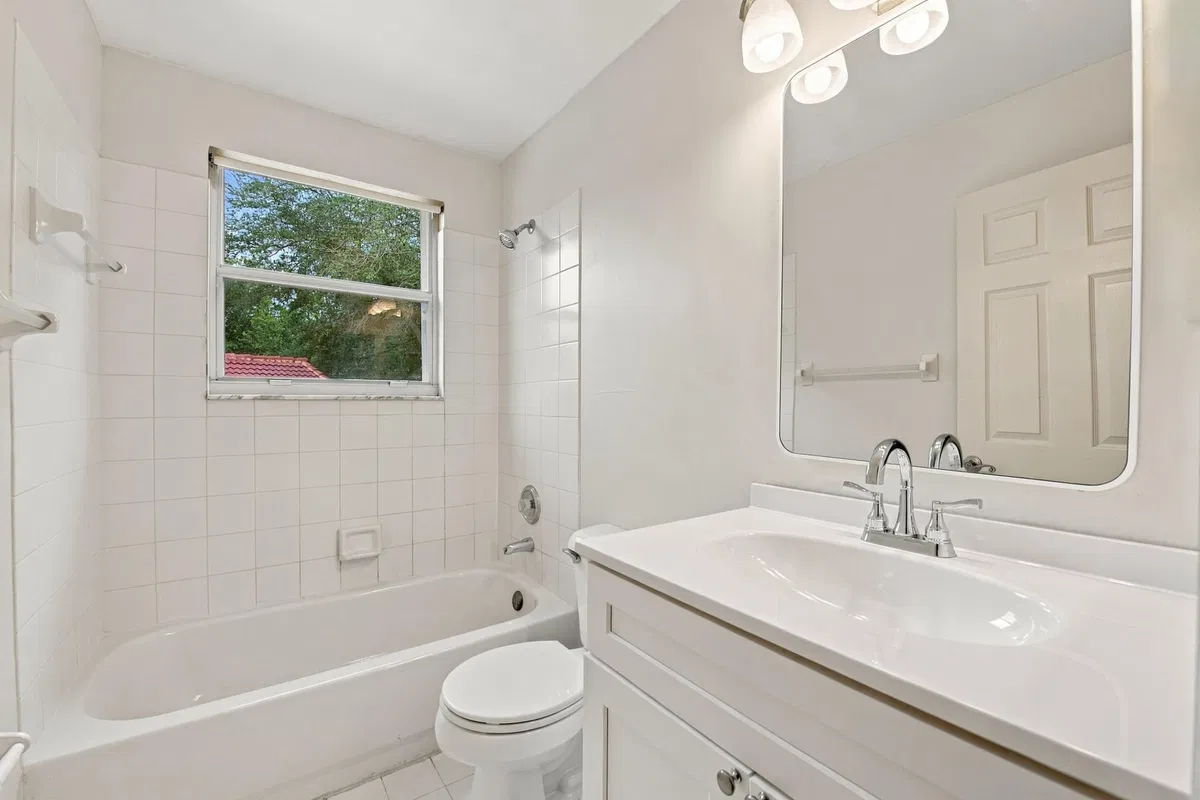  Residence photo 34
