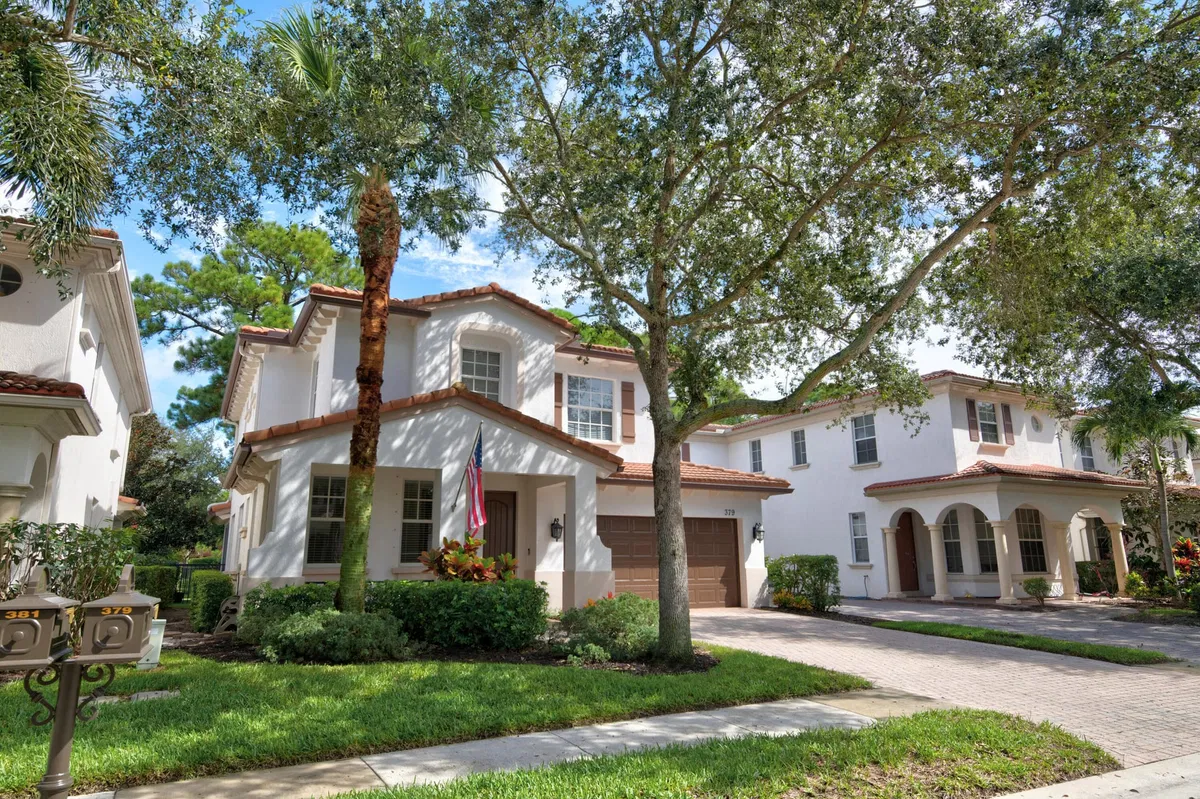 Evergrene Palm Beach Gardens Residence
