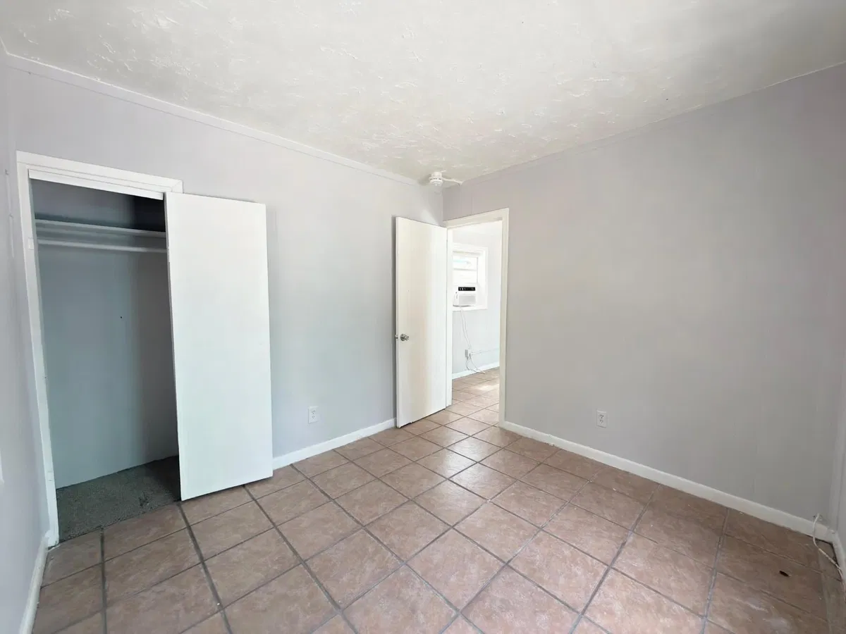 Grandview Heights Unit 5 photo 7