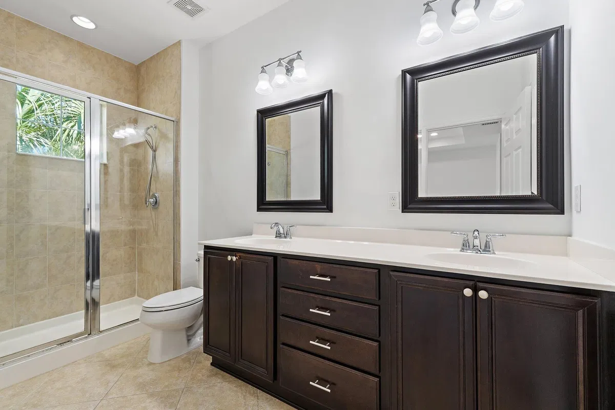 Residence photo 43