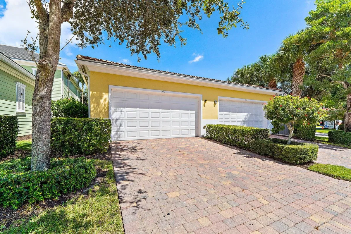 Residence photo 61