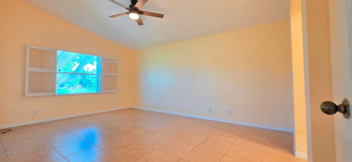  Residence photo 13