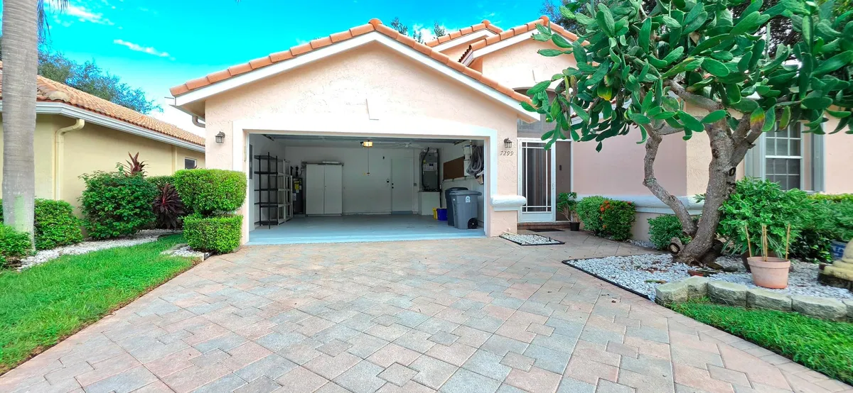 Residence photo 19