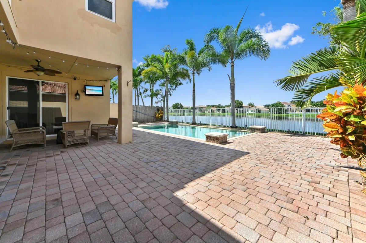 Residence photo 37