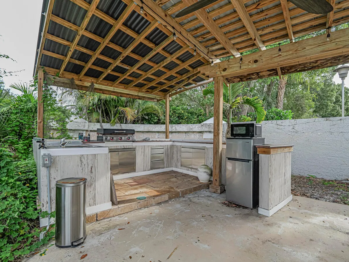  Residence photo 31