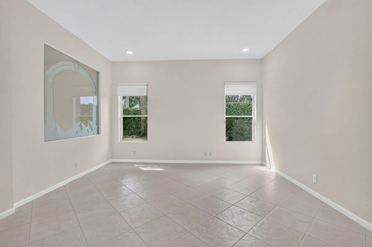 Residence photo 10
