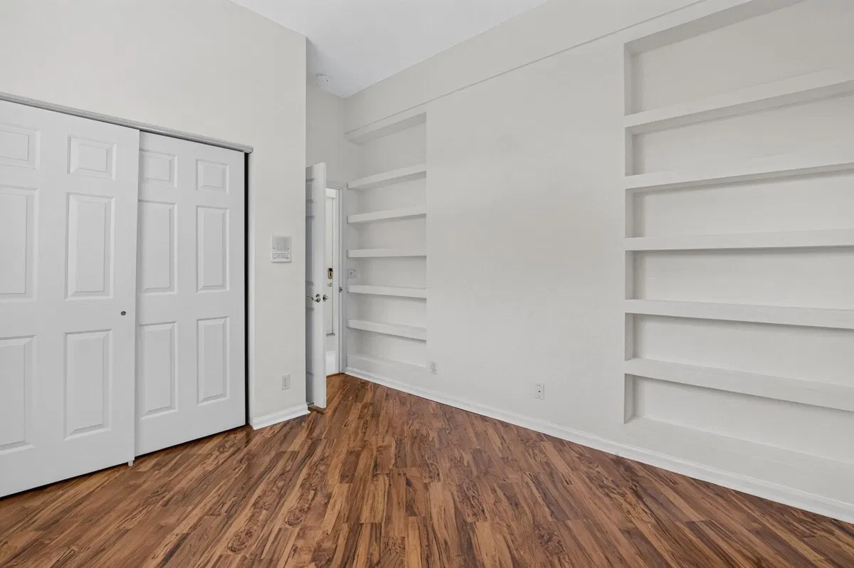 Residence photo 43