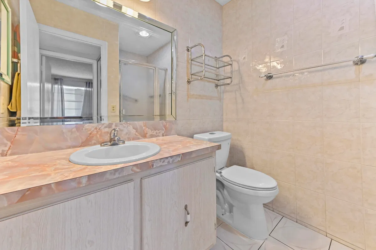 Residence photo 10