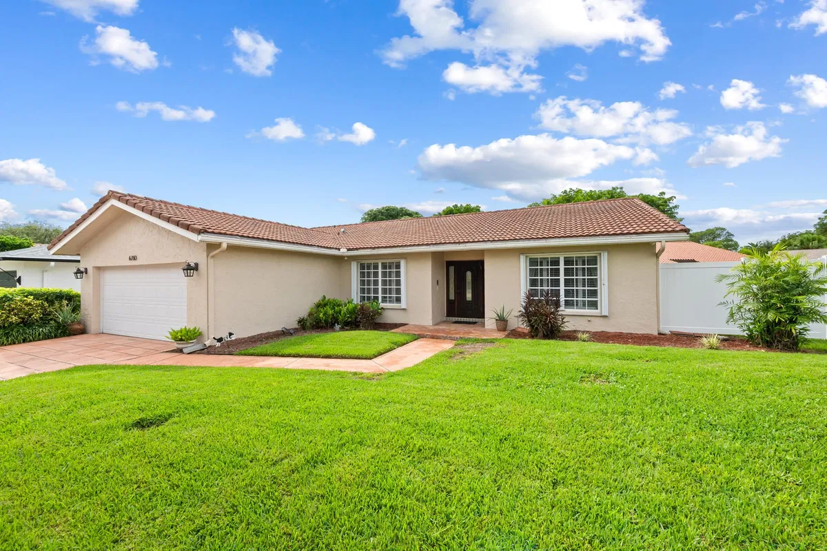 Residence photo 34