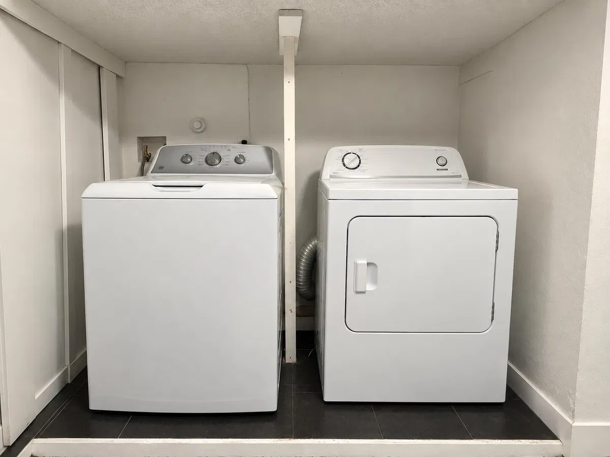  Unit F photo 19
