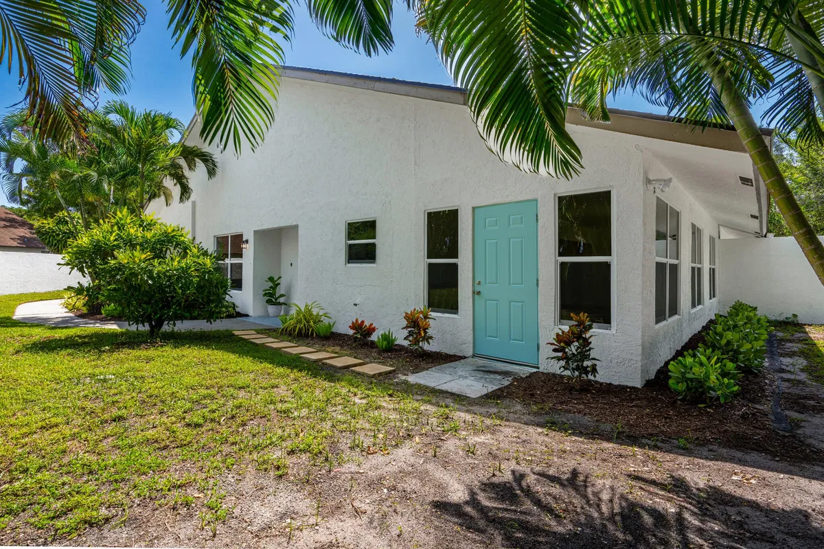 Residence photo 25