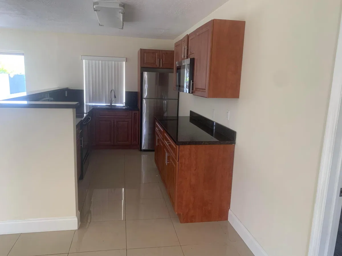 Residence photo 4