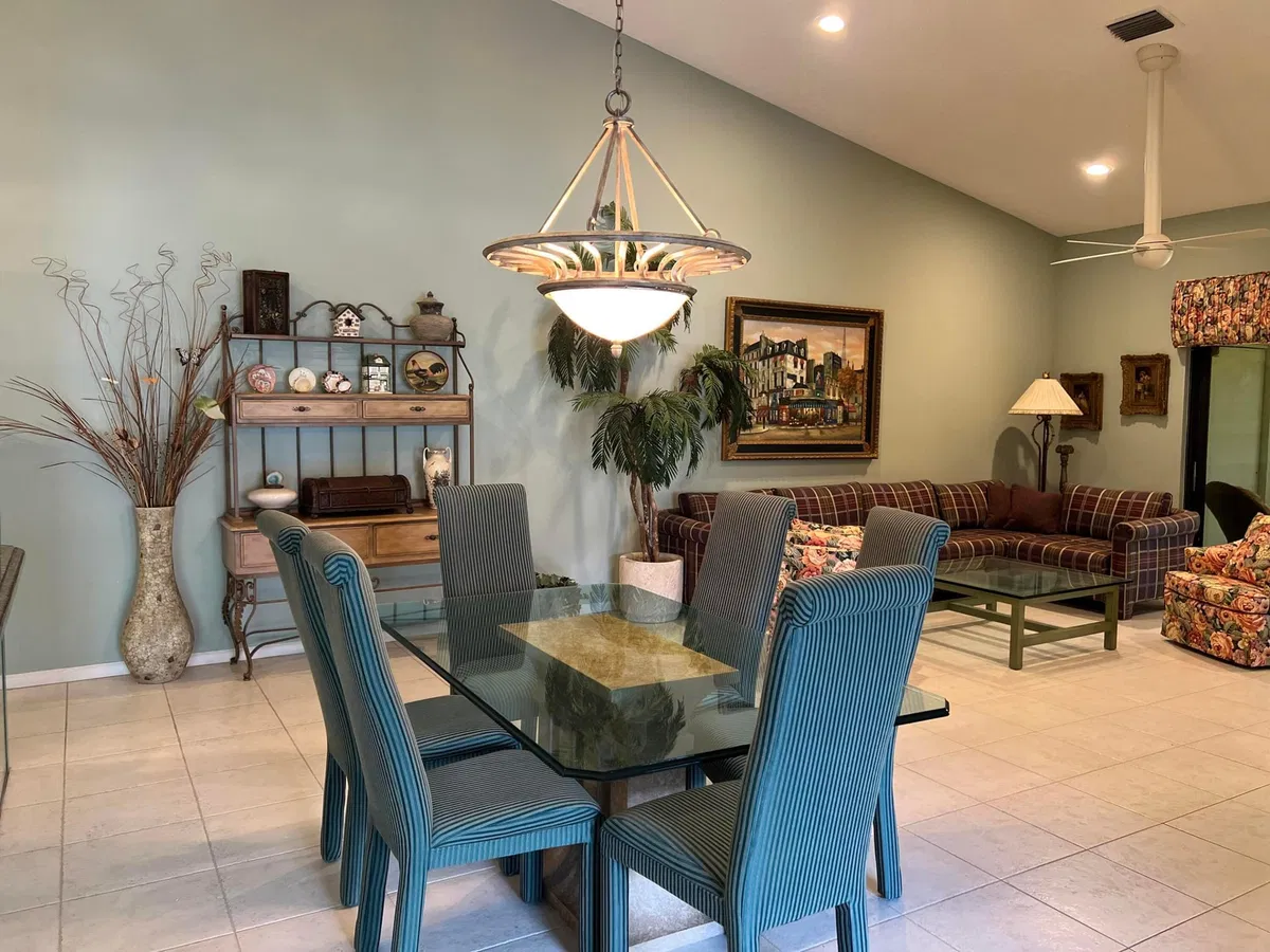 Unit 204 photo 7