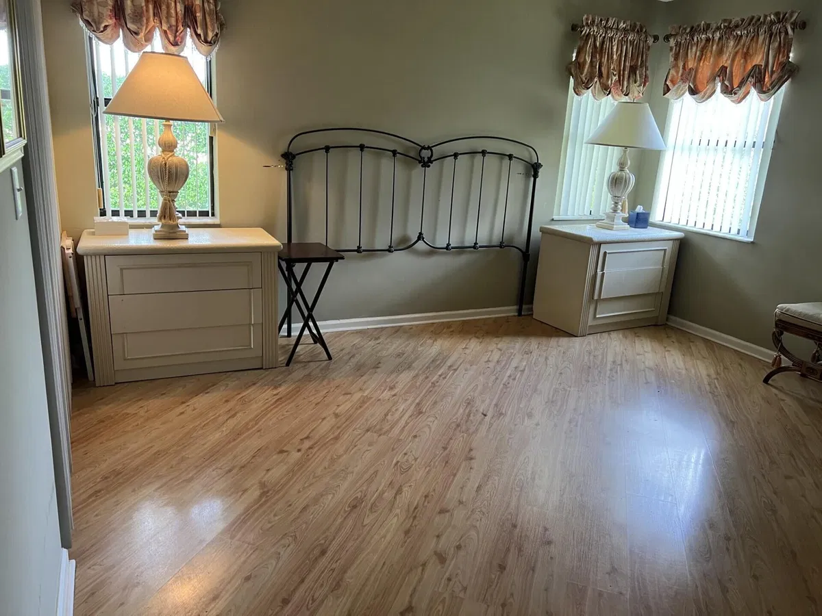 Unit 204 photo 10