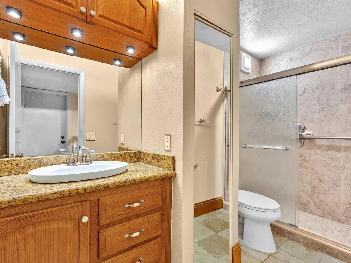 Unit 45B photo 25